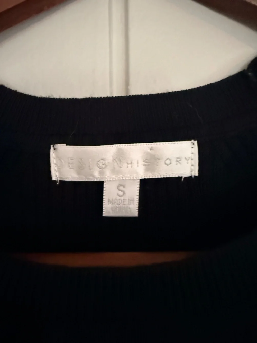 Design History S Black Ribbed Sweater Eyelet Openwork Sleeve Knit Top